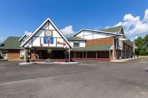 Hotel Motel 6 Trenton On