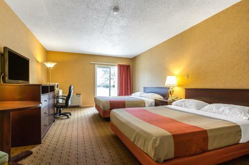 Hotel Motel 6 Trenton On