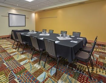 Hotel Bonnyville Neighbourhood Inn