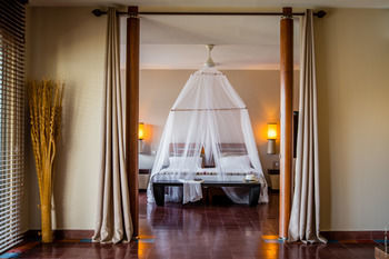 Hotel Le Cap Est Lagoon Resort & Spa