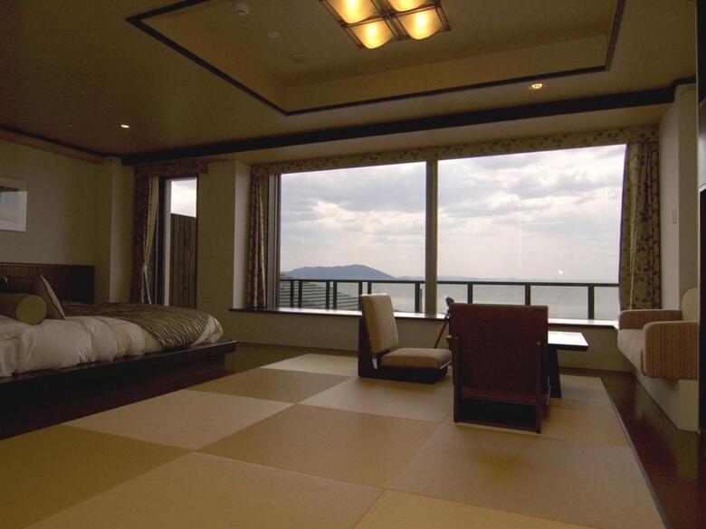Hotel Lake Saroma Tsuruga Resort