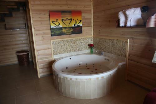 Lodge Be-taam Ahava Suites