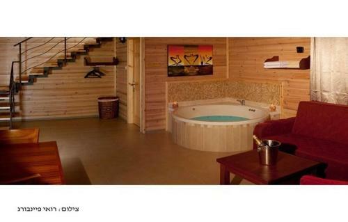 Lodge Be-taam Ahava Suites