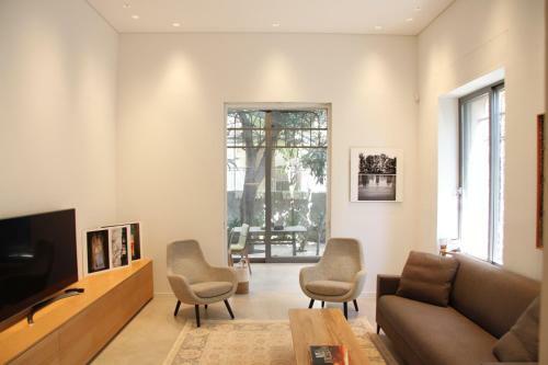 Ruth Suite