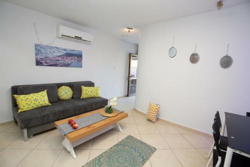 Apartamento Dira Balev