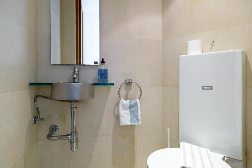 Apartamento Neve Tzedek Cute Penthouse With Parking