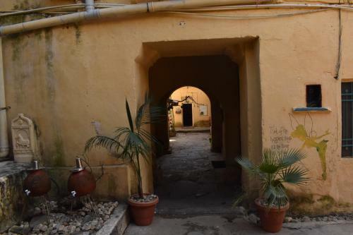Castle Namahstay Hostel & Art Space