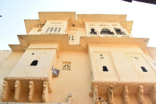 Castle Namahstay Hostel & Art Space