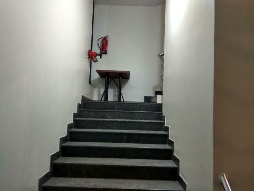 Hotel Jk Rooms 121 Shaheen Int.-nr. Mahindra Co.-midc