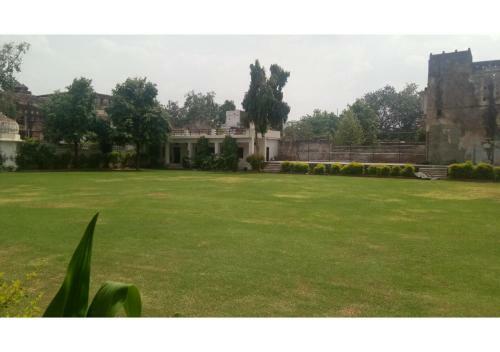 Hotel Moon Dance Garden & Restaurant