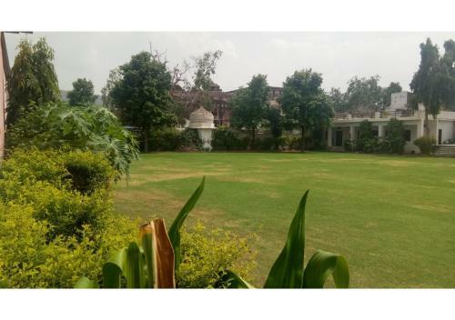 Hotel Moon Dance Garden & Restaurant