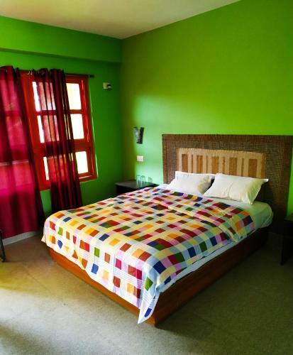 Smileland Hotel
