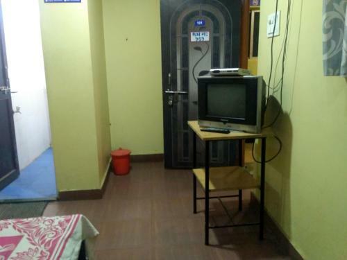 Hotel Indraprasta ( Sharanam )