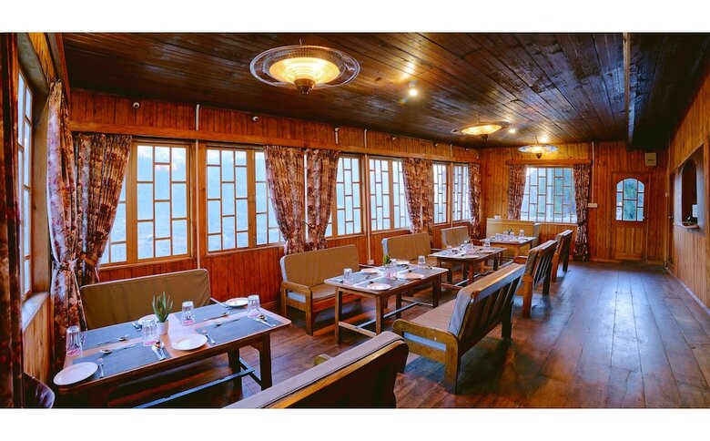 Hotel Summit Alpine Resort