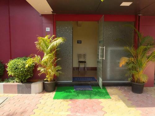 Hotel Mahape Neptune Residency