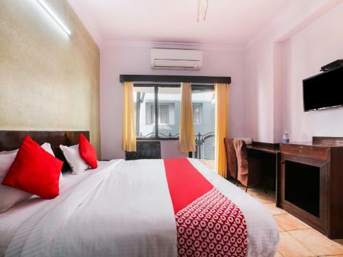 Hotel Oyo 25103 Indra Sukh Palace
