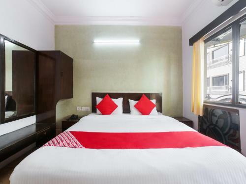Hotel Oyo 25103 Indra Sukh Palace
