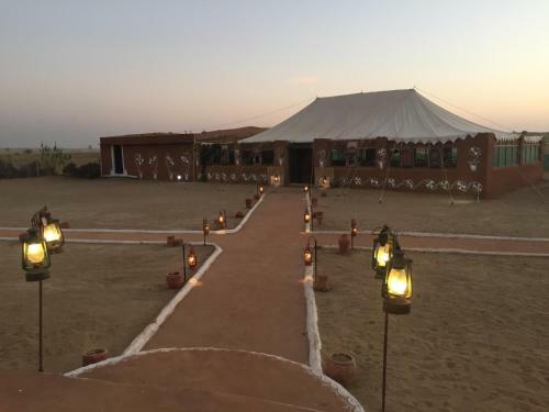 Hotel Golden Dune Camp