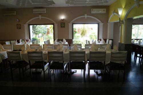 Hotel Badami Court