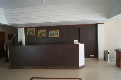 Hotel Badami Court