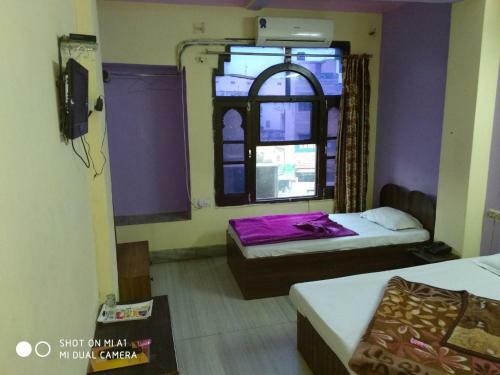 Hotel Surbhi Palace