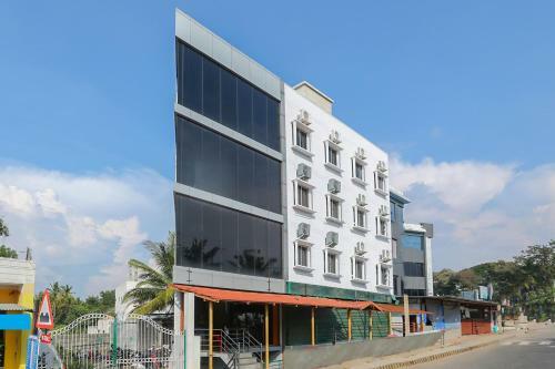 Hotel The Olive Grand