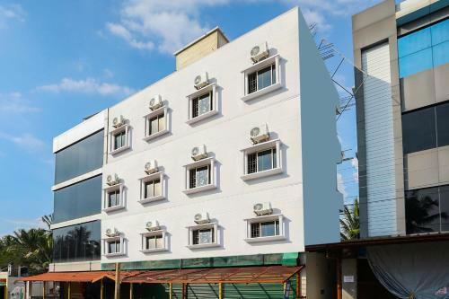 Hotel The Olive Grand