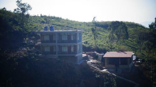 Hotel Mammoth's Cliff Jungle Resort Masinagudi