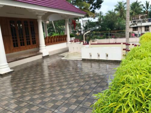 Bhuvi Home Stay