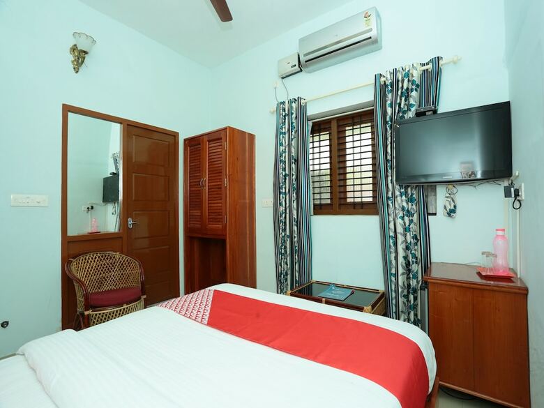Hotel Oyo 6216 Royz Destinations