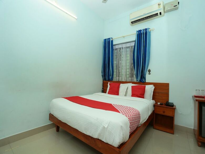 Hotel Oyo 6216 Royz Destinations