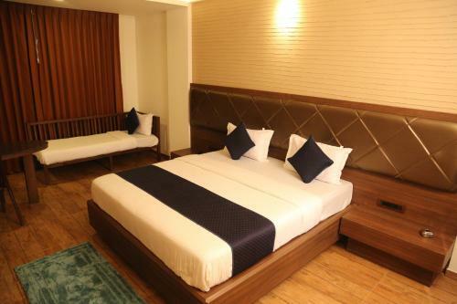 Hotel Royal Square