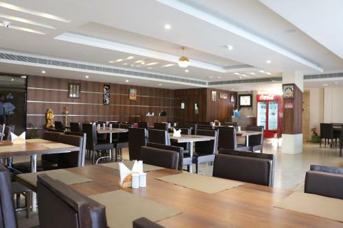 Hotel Dsrmadhanaminn