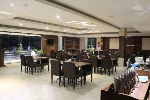 Hotel Dsrmadhanaminn