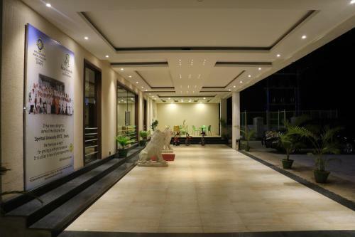 Hotel Dsrmadhanaminn