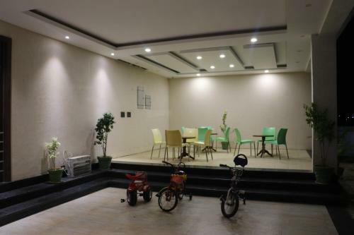 Hotel Dsrmadhanaminn