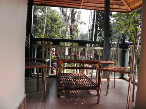 Hotel Aranya Resorts