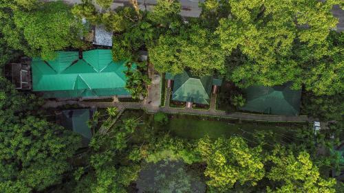 Hotel Aranya Resorts