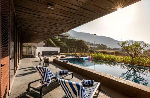 Villa Saffronstays Aquila