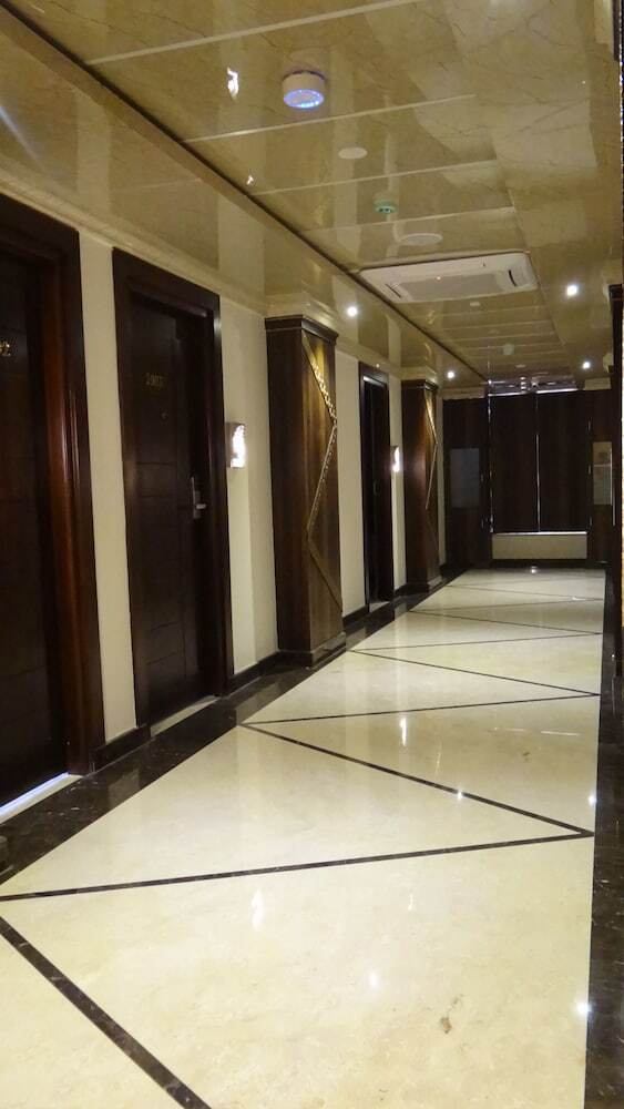 Arna Hotel