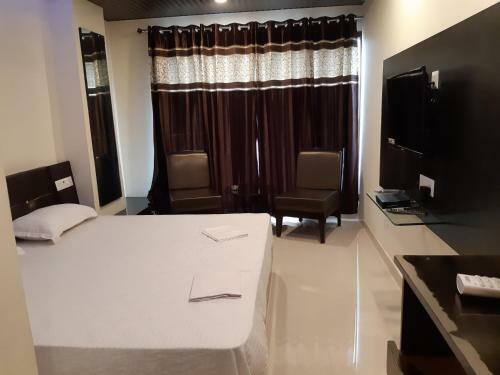 Hotel Jewel