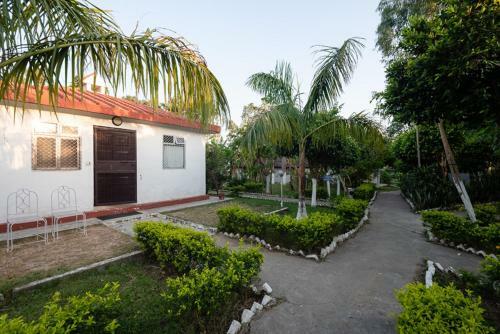 Hotel Upvan Wildlife Resort - Pura Stays