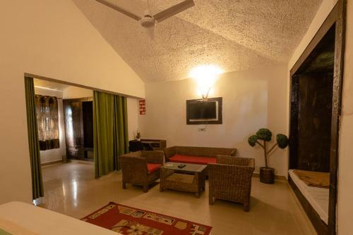 Hotel Upvan Wildlife Resort - Pura Stays