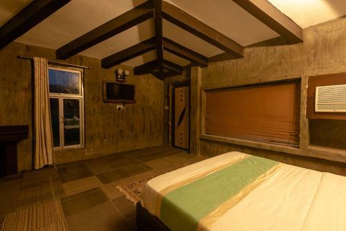Hotel Upvan Wildlife Resort - Pura Stays