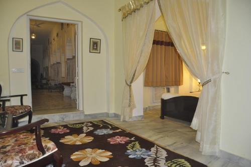 Hotel Castle Khandela