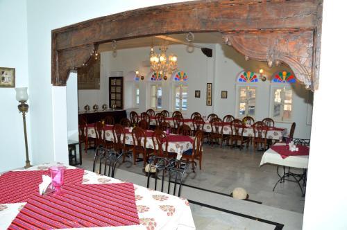 Hotel Castle Khandela