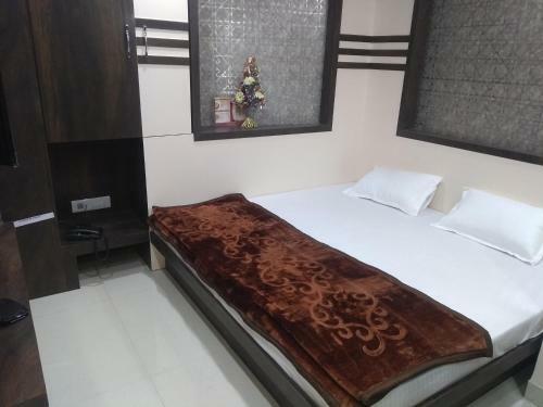 Hotel Shree Mahakal Sharnam