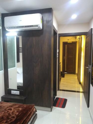 Hotel Shree Mahakal Sharnam