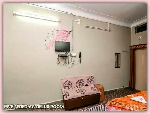 Hostal Mansarovar Guesthouse