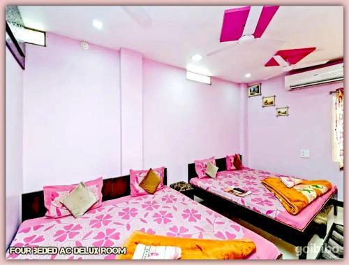 Hostal Mansarovar Guesthouse